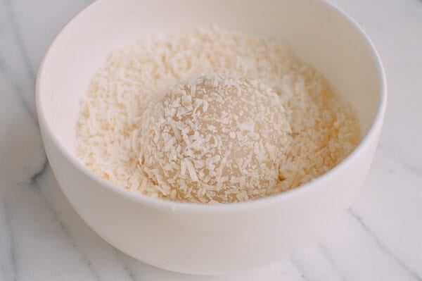 Coconut Peanut Mochi (糯米糍), by thewoksoflife.com