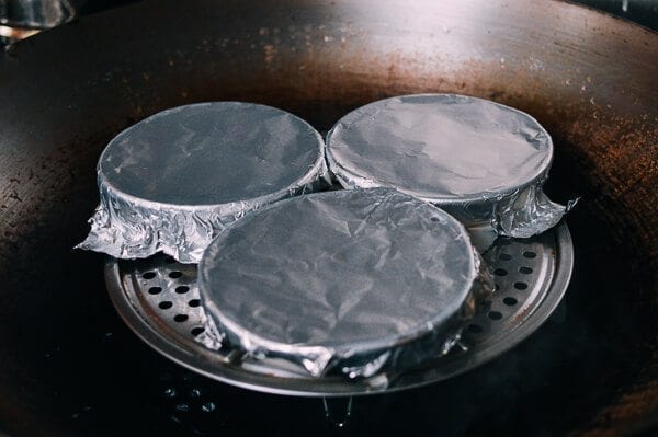 Cantonese Steamed Milk Egg Pudding (双皮奶), by thewoksoflife.com