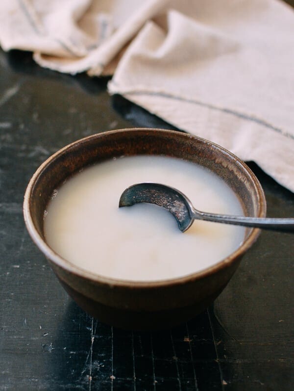 How to Make Lard, by thewoksoflife.com