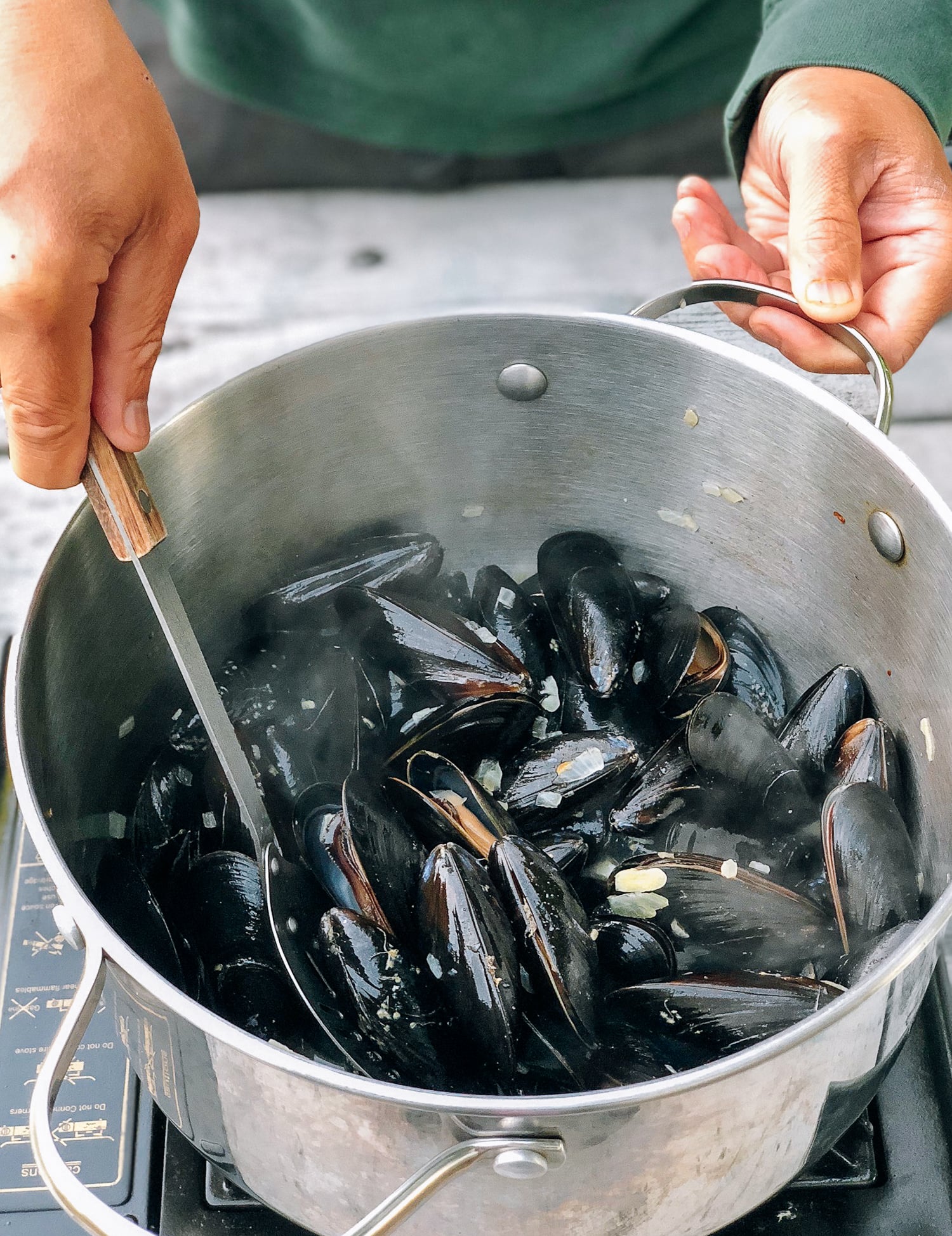 Steamed Mussels, by thewoksoflife.com