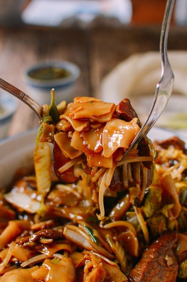 Saucy Beef Chow Ho Fun Noodles, by thewoksoflife.com
