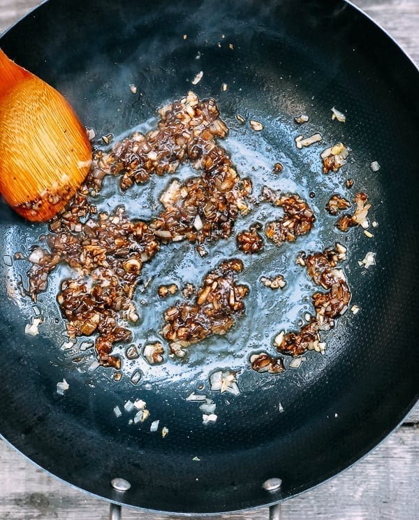 Cantonese-Style Periwinkle Snails in Black Bean Sauce, by thewoksoflife.com