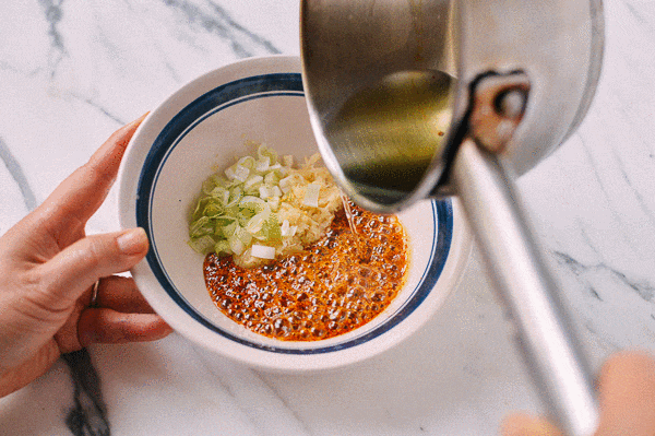 Suan Ni Bai Rou (Sliced Pork with Garlic Sauce), by thewoksoflife.com