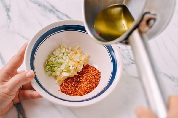 Suan Ni Bai Rou (Sliced Pork with Garlic Sauce), by thewoksoflife.com