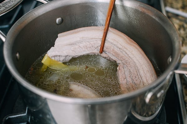 Suan Ni Bai Rou (Sliced Pork with Garlic Sauce), by thewoksoflife.com