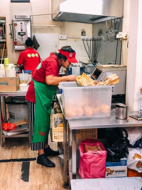 What to Eat in Macau by thewoksoflife.com