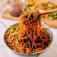 Hot Dry Noodles (Re Gan Mian, 热干面) - thewoksoflife.com