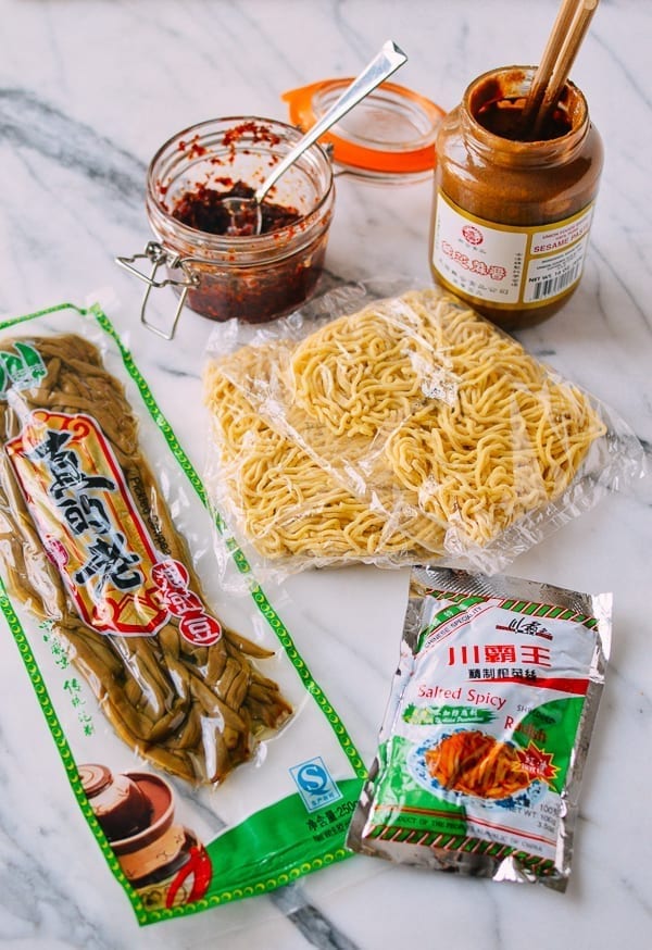Hot Dry Noodles (Re Gan Mian, 热干面) - thewoksoflife.com