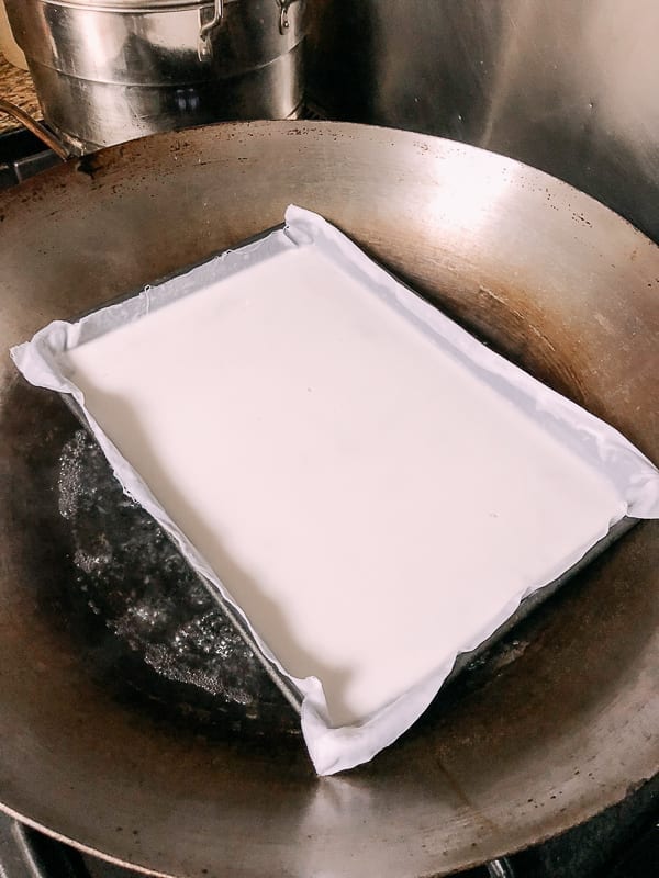 Shrimp Rice Noodle Rolls (Ha Cheung) steaming setup, by thewoksoflife.com