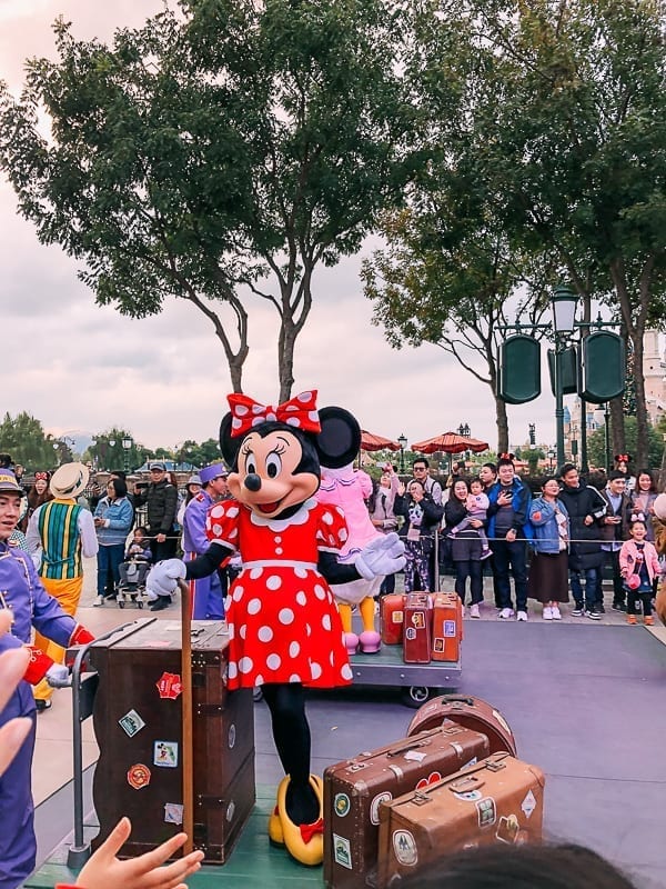 Shanghai Disneyland attractions - Minnie Mouse by thewoksoflife.com