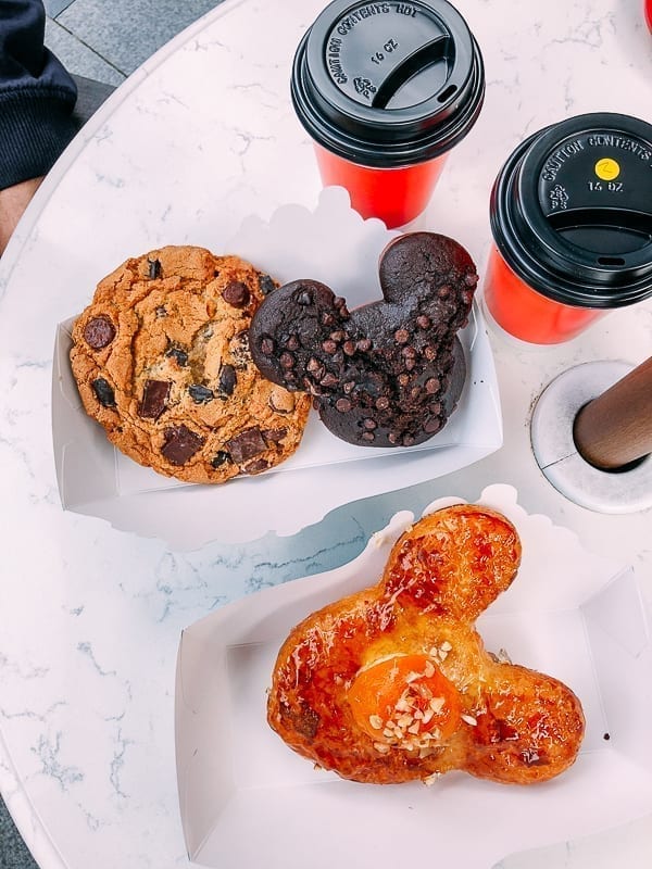 Shanghai Disneyland attractions - food by thewoksoflife.com