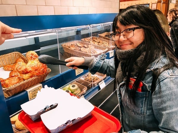 Shanghai Disneyland attractions - food by thewoksoflife.com