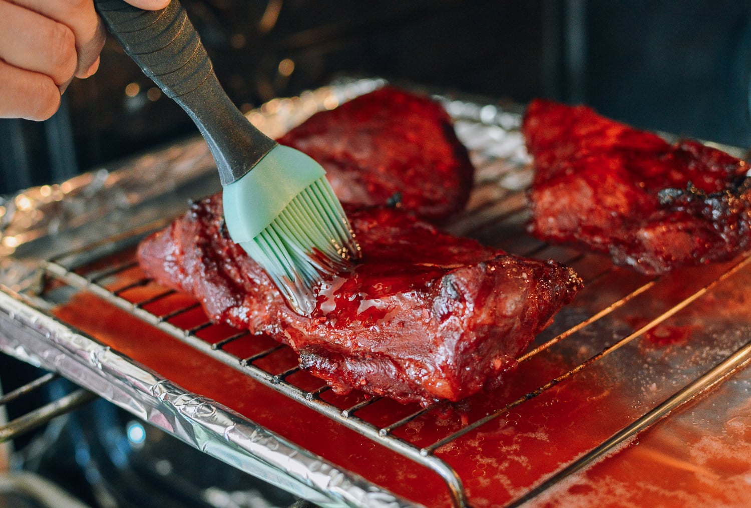 Basting Char Siu, thewoksoflife.com