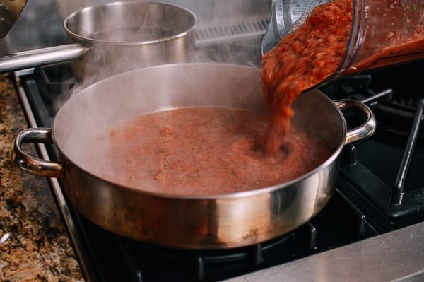 Pouring Salsa into Pan, thewoksoflife.com