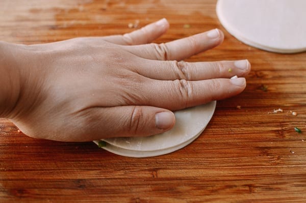 Making scallion pancakes with dumpling wrappers, thewoksoflife.com