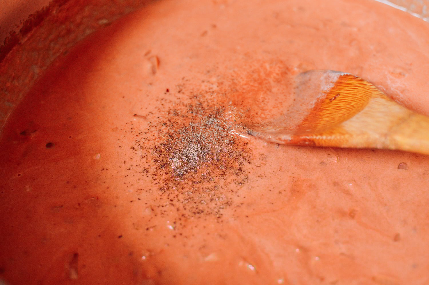 Pot of vodka sauce, thewoksoflife.com