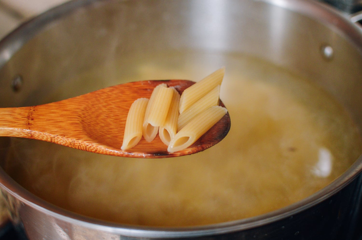 Boiling Penne, thewoksoflife.com