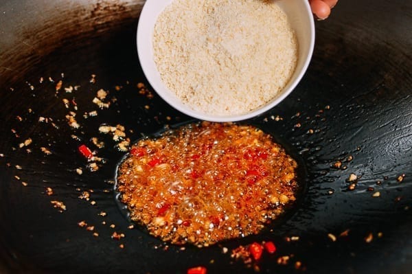 Adding panko breadcrumbs to typhoon to oil, thewoksoflife.com