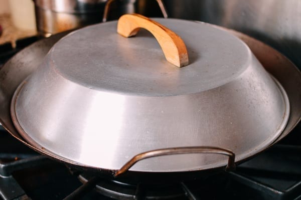 Covered wok, thewoksoflife.com