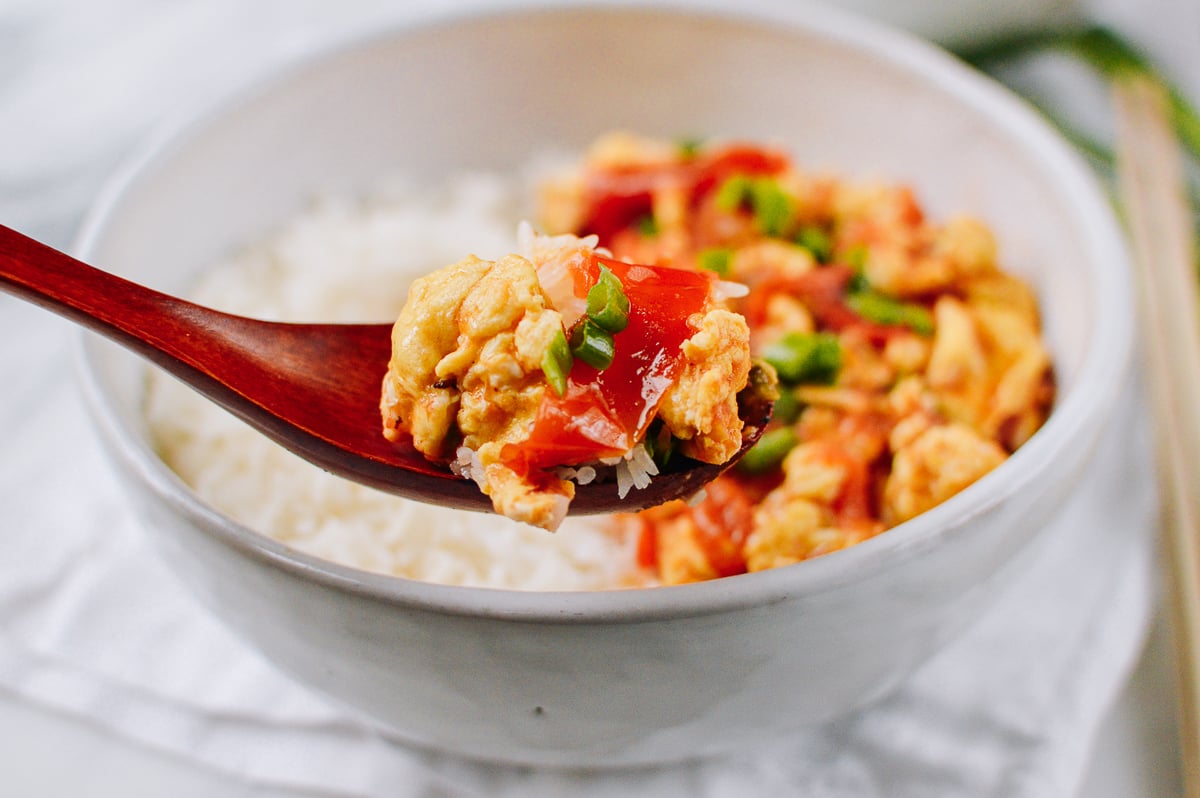 Tomato Egg Stir-fry with rice, thewoksoflife.com