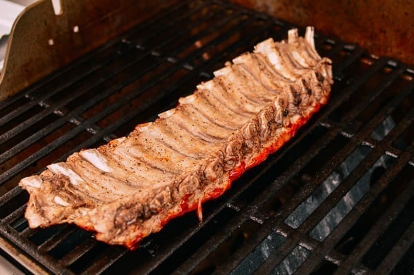 Grilling Ribs, thewoksoflife.com