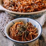 Shanghai scallion oil noodles, thewoksoflife.com