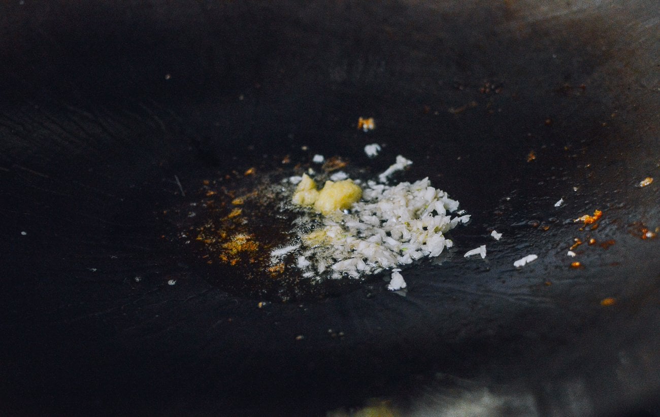 ginger and garlic in wok