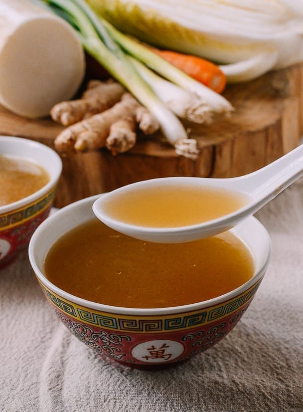 Spoonful of Chinese vegetable stock, thewoksoflife.com