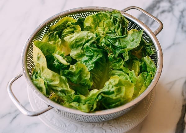 Washed green leaf lettuce, thewoksoflife.com