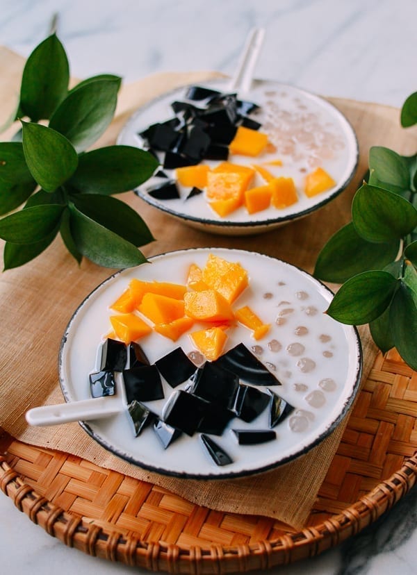 Grass Jelly Mango Dessert, thewoksoflife.com