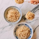 Cooked brown rice in rice cooker vs. stove, thewoksoflife.com