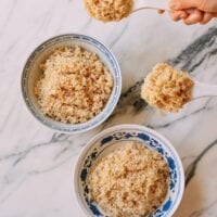 Cooked brown rice in rice cooker vs. stove, thewoksoflife.com