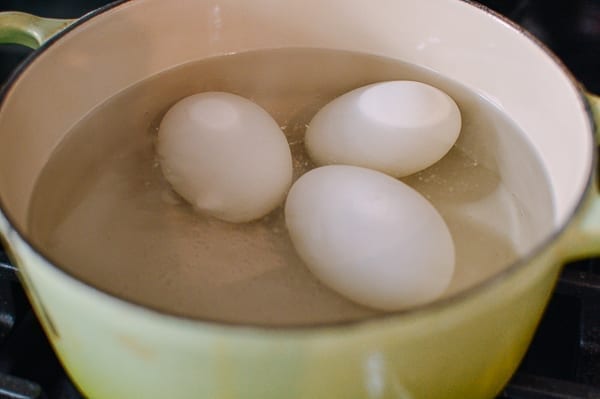 Cooking salted duck eggs, thewoksoflife.com