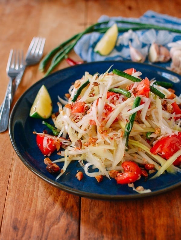 Green Papaya Salad, thewoksoflife.com