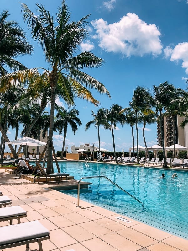 Four Seasons Miami Pool, thewoksoflife.com