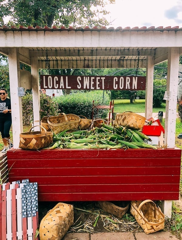 Local sweet corn at Hamptons farm stand, thewoksoflife.com