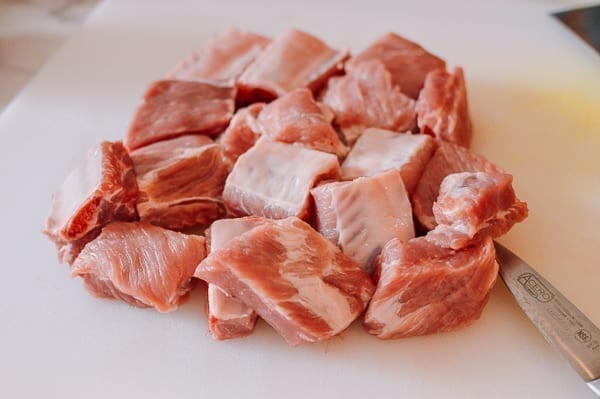 Meaty pork ribs, thewoksoflife.com