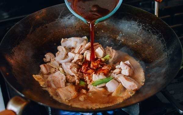 Adding sauce ingredients, thewoksoflife.com