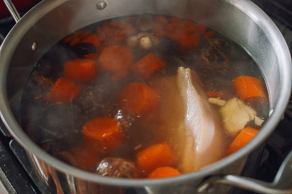 Pot of simmering Cantonese soup, thewoksoflife.com