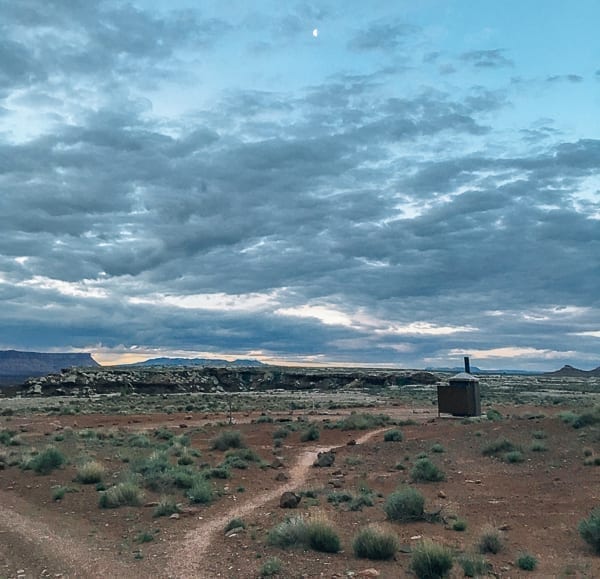Evening sky view at Murphy Hogback campground Canyonlands by thewoksoflife.com