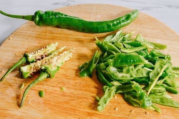 Slicing Peppers, thewoksoflife.com