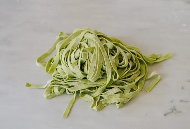 Homemade spinach noodles, thewoksoflife.com