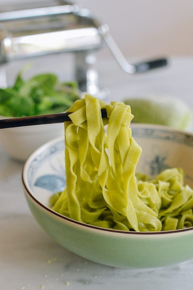 Spinach Noodles Recipe, thewoksoflife.com