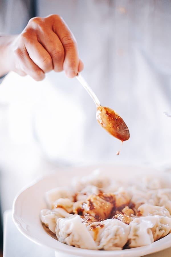 Spicy wonton sauce, thewoksoflife.com