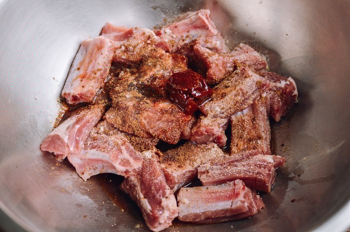 Ribs with marinade ingredients, thewoksoflife.com