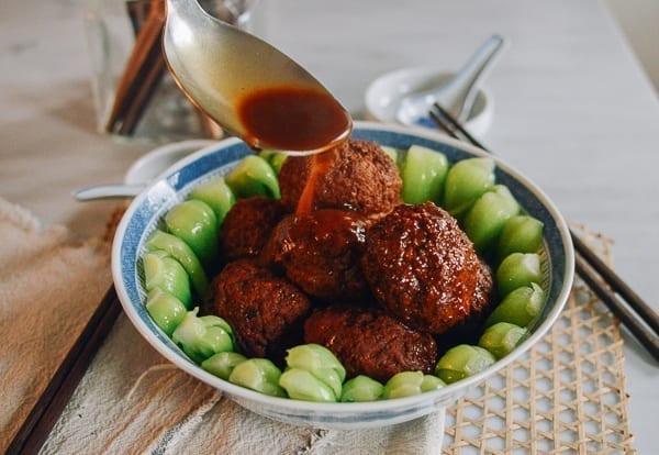 Drizzling Lion's Head Meatballs with Sauce, thewoksoflife.com