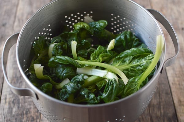 Washed tatsoi leaves, thewoksoflife.com