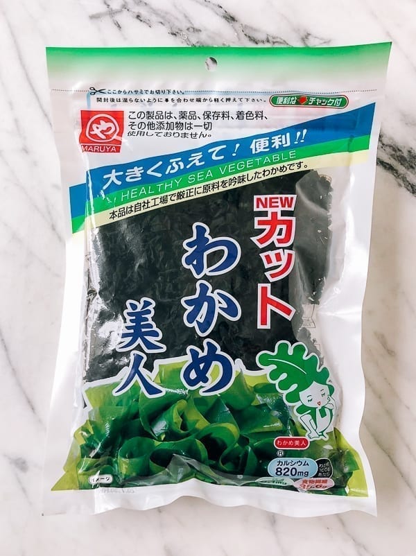 dried wakame package