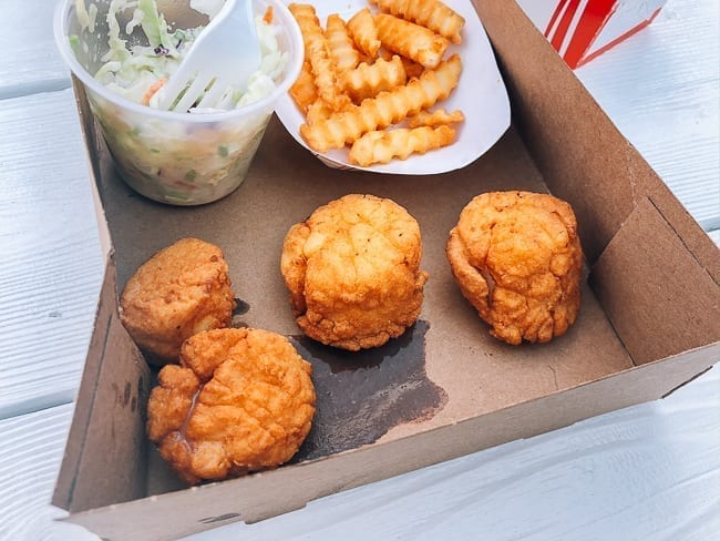 Fried Scallops at the Clam Shack in Kennebunkport, thewoksoflife.com
