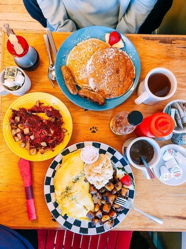 Breakfast at 2 Cats, thewoksoflife.com